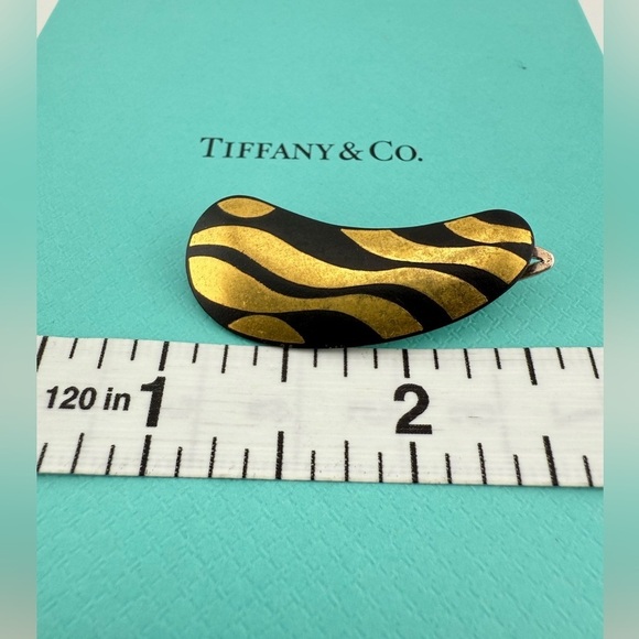 Set of Tiffany & Co. Angela Cummings Hair Clip/Barrette and Comb in Gold & Iron main image 9